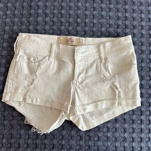 Hollister - White - Low-rise Jean Shorts